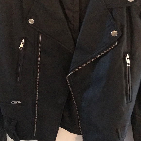 Sunset + Spring faux moto jacket with patches. - Picture 3 of 5